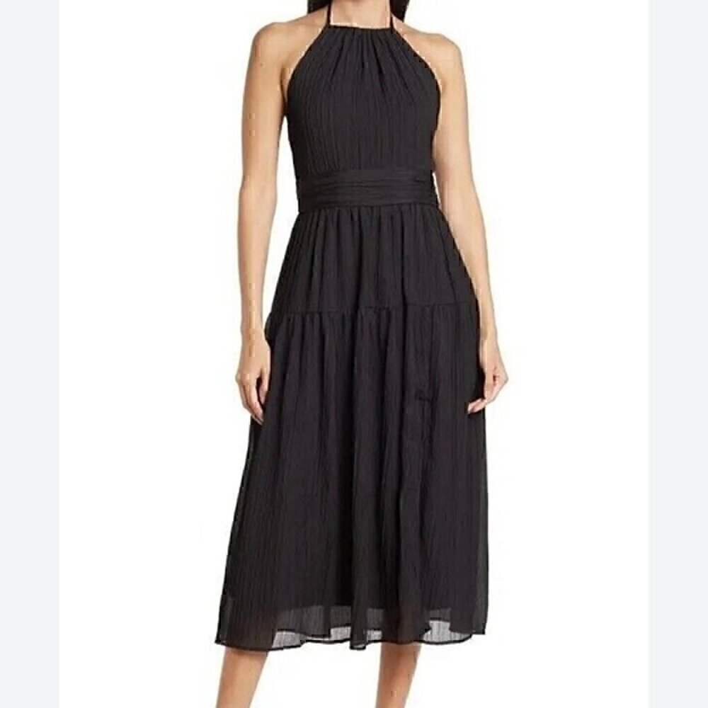 NWOT - ASTR THE LABEL Halter Neck flowy Maxi tiered Black Dress - Size XS